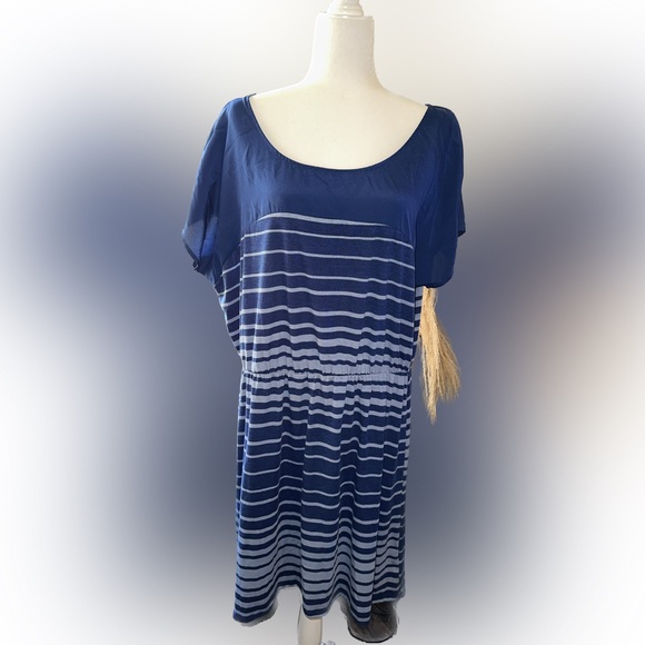 Xhilaration Blue Striped Short Sleeve High Low Casual Dress size 1 - Picture 2 of 9